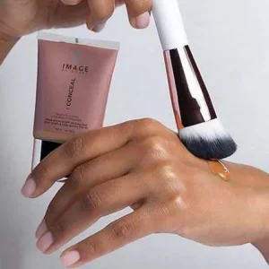 I Beauty - Flawless Foundation Brush<IMAGE Skincare Hot